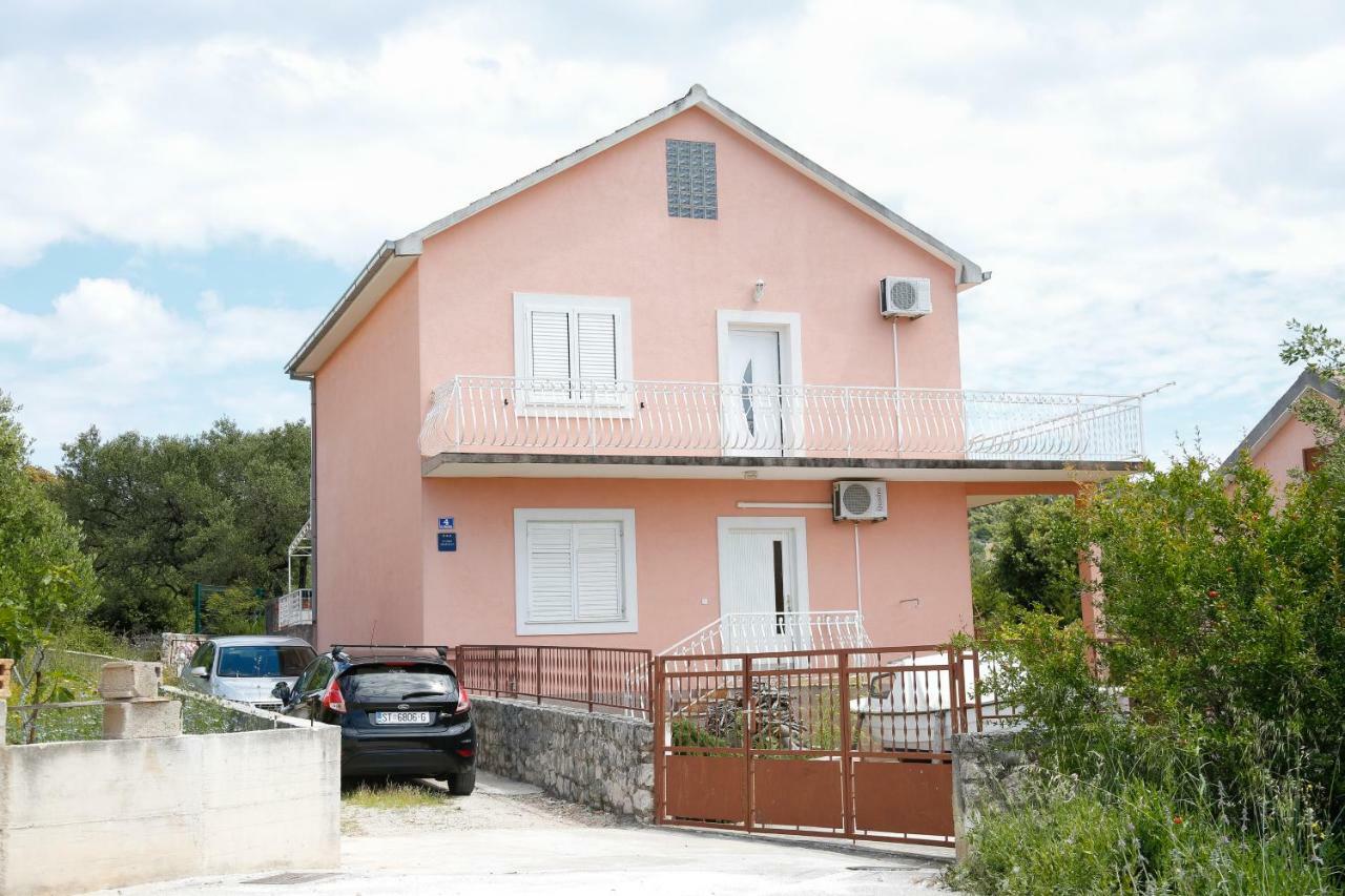 Appartement Apartman Paula 1 à Vinišće Extérieur photo