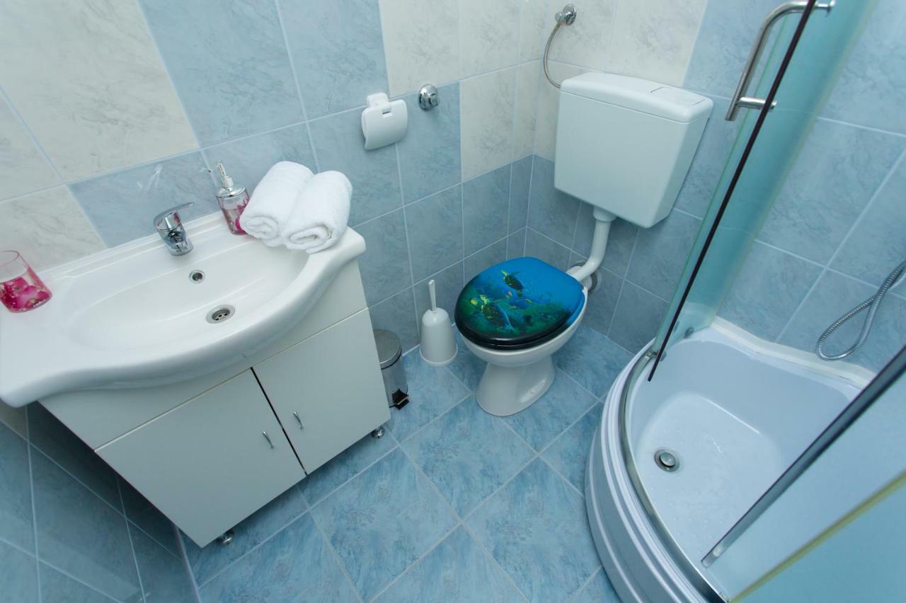 Appartement Apartman Paula 1 à Vinišće Extérieur photo